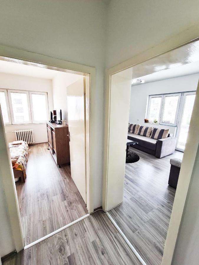 Calla 1 - Modern & Cozy Main Square Apartment In The City Shopping Center - Parking Slot With Parking Security สโกเปีย ภายนอก รูปภาพ