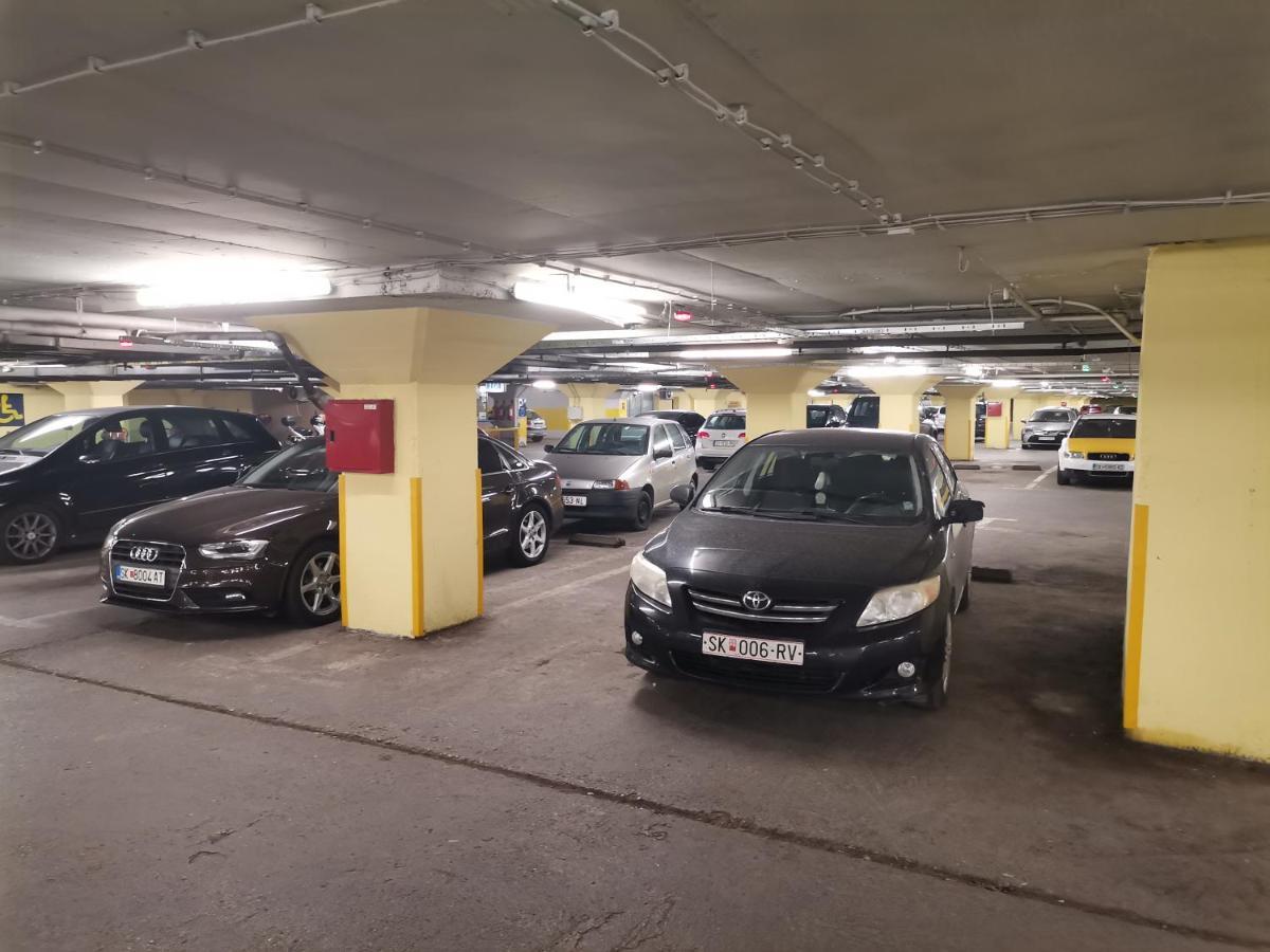 Calla 1 - Modern & Cozy Main Square Apartment In The City Shopping Center - Parking Slot With Parking Security สโกเปีย ภายนอก รูปภาพ